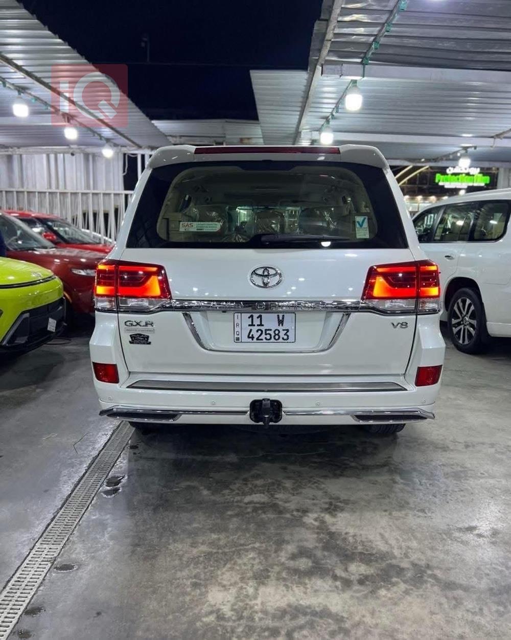 Toyota Land Cruiser